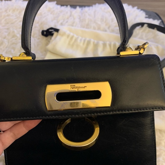 SOLD!! Authentic Salvatore Ferragamo Vintage Kelly Top Handle Black Leather Tote - Picture 3 of 15